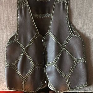 Woman’s brown leather/suede Vest